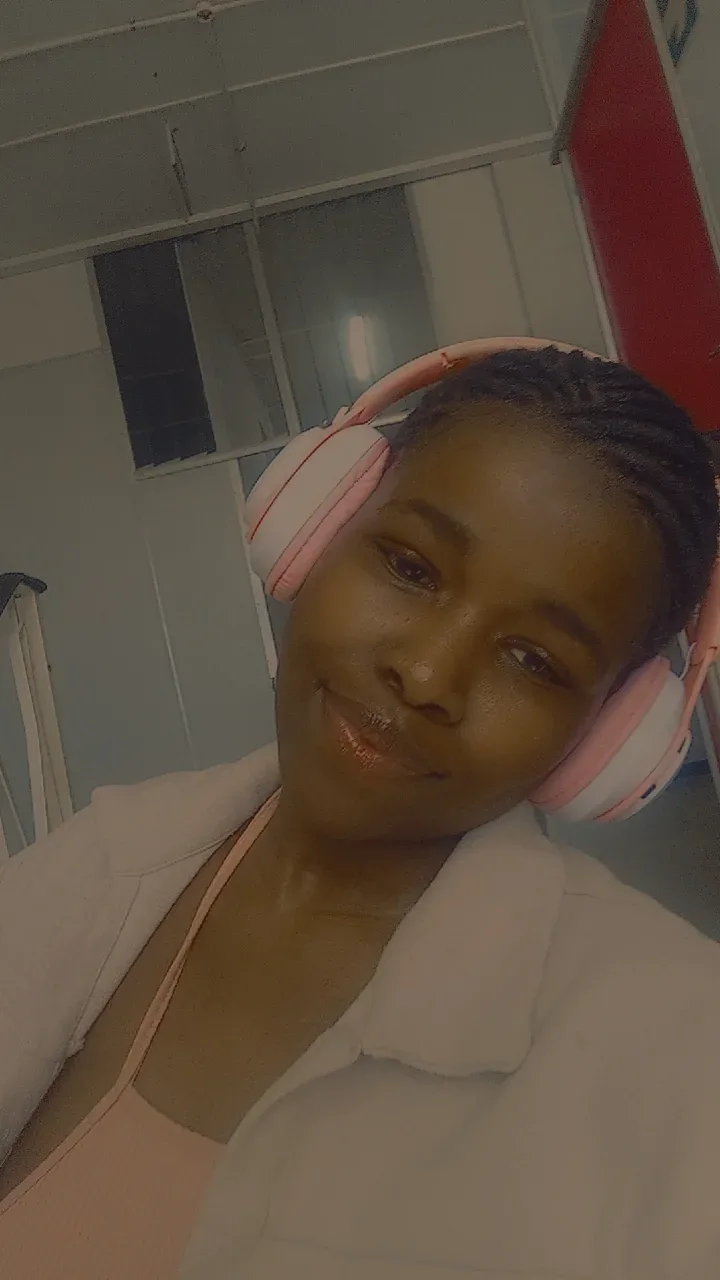 Londeka Vukaphi foto 4